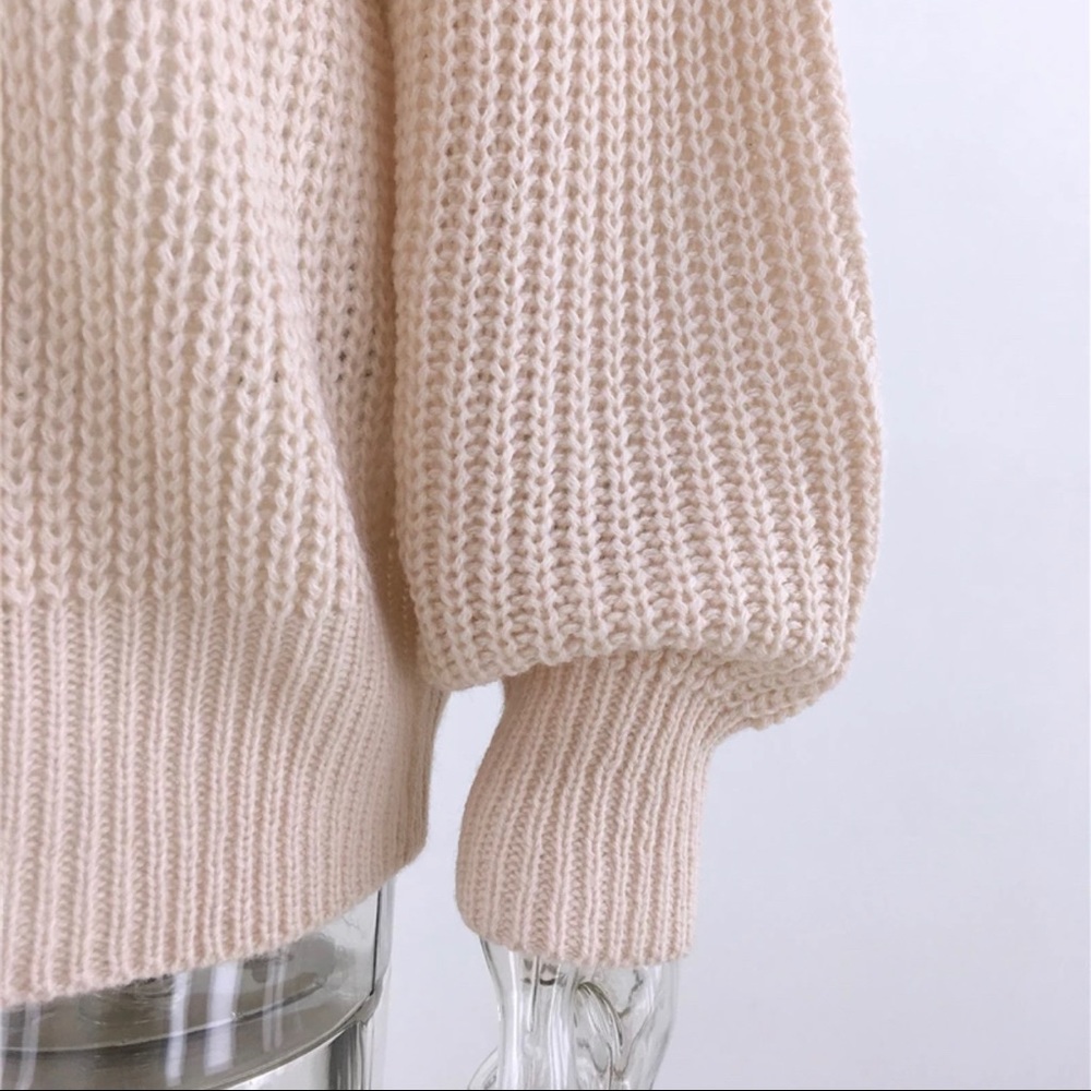 GRACEY’S // Color Block Oversized Pullover Sweater - Picture 7 of 8